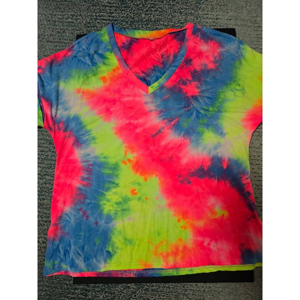Fun Bright tye dye comfort fit tshirt, ‎ 2XL, rolled sleeves, 90s vibe
